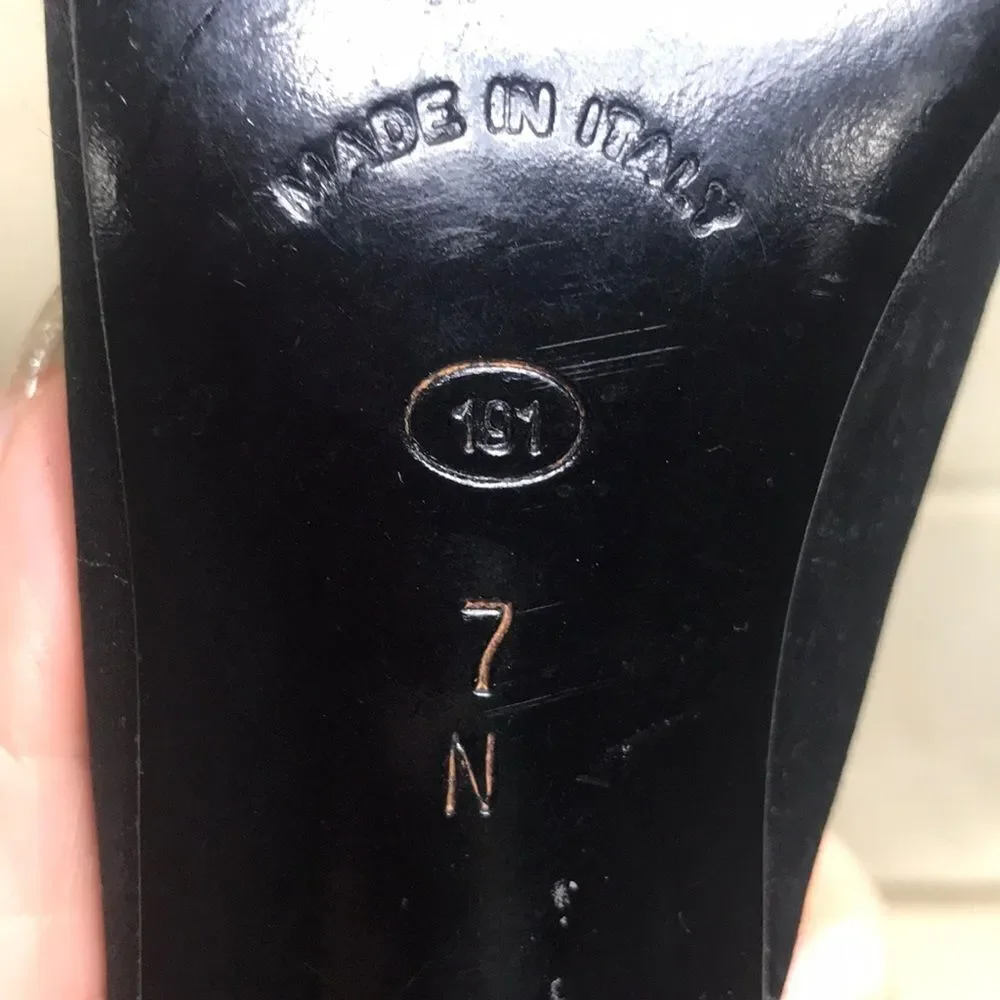 Black Silk Kitten Heels by Red Cross Made In Italy Shoes Size 7